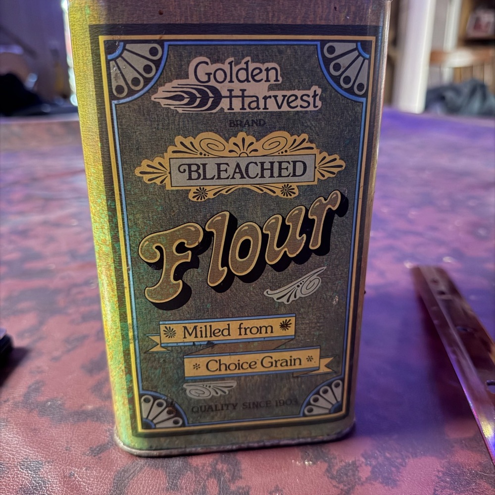 Bleached Flour Tin - Gold and Black